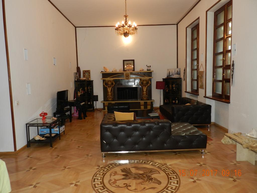 Room 404 Guest House Tiflis Exterior foto
